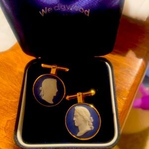 Wedgewood cuff links